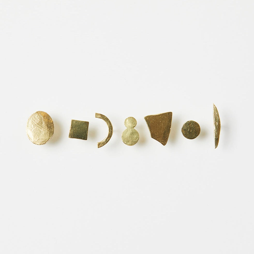 Shield Studs | E7504