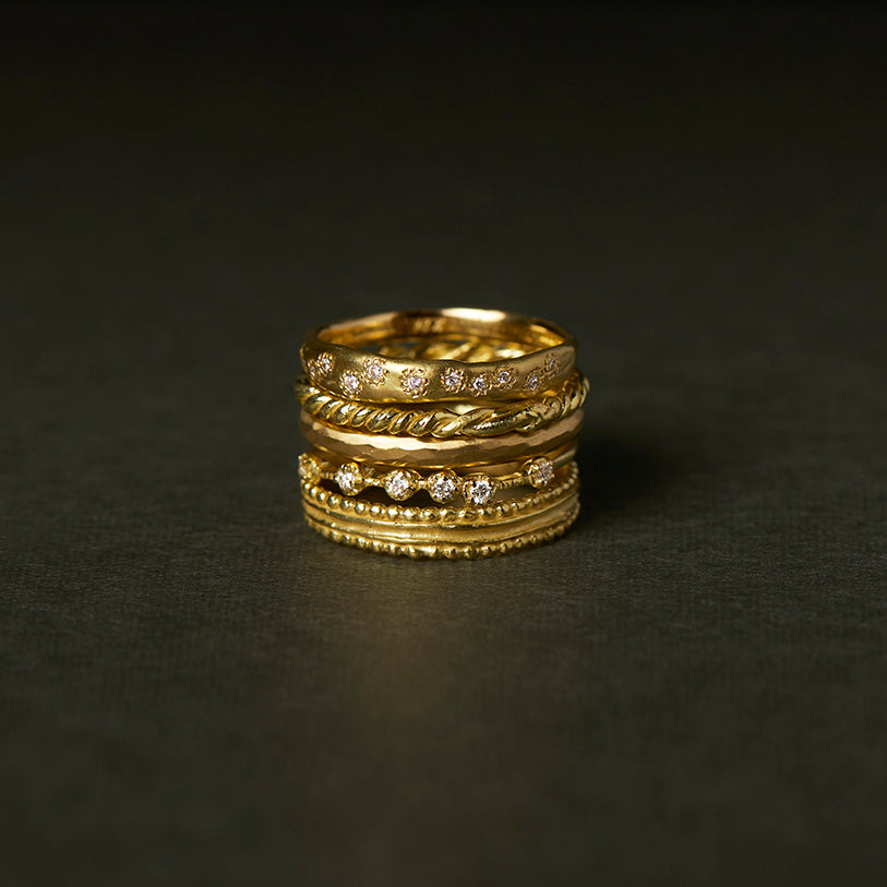 Encrusted Diamond Band | R21001W