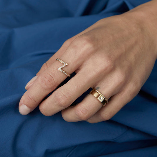 0.16 Carat Princess Cut White Diamond Signet Ring | R32003W