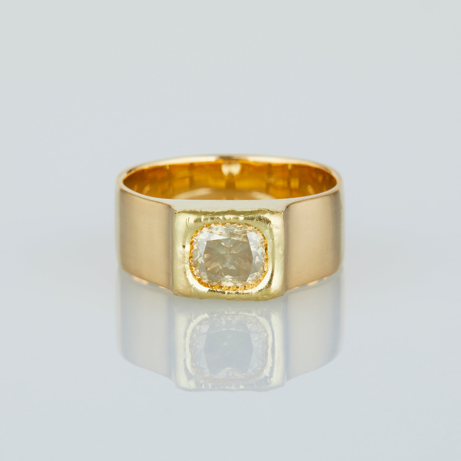 18K Yellow Gold 