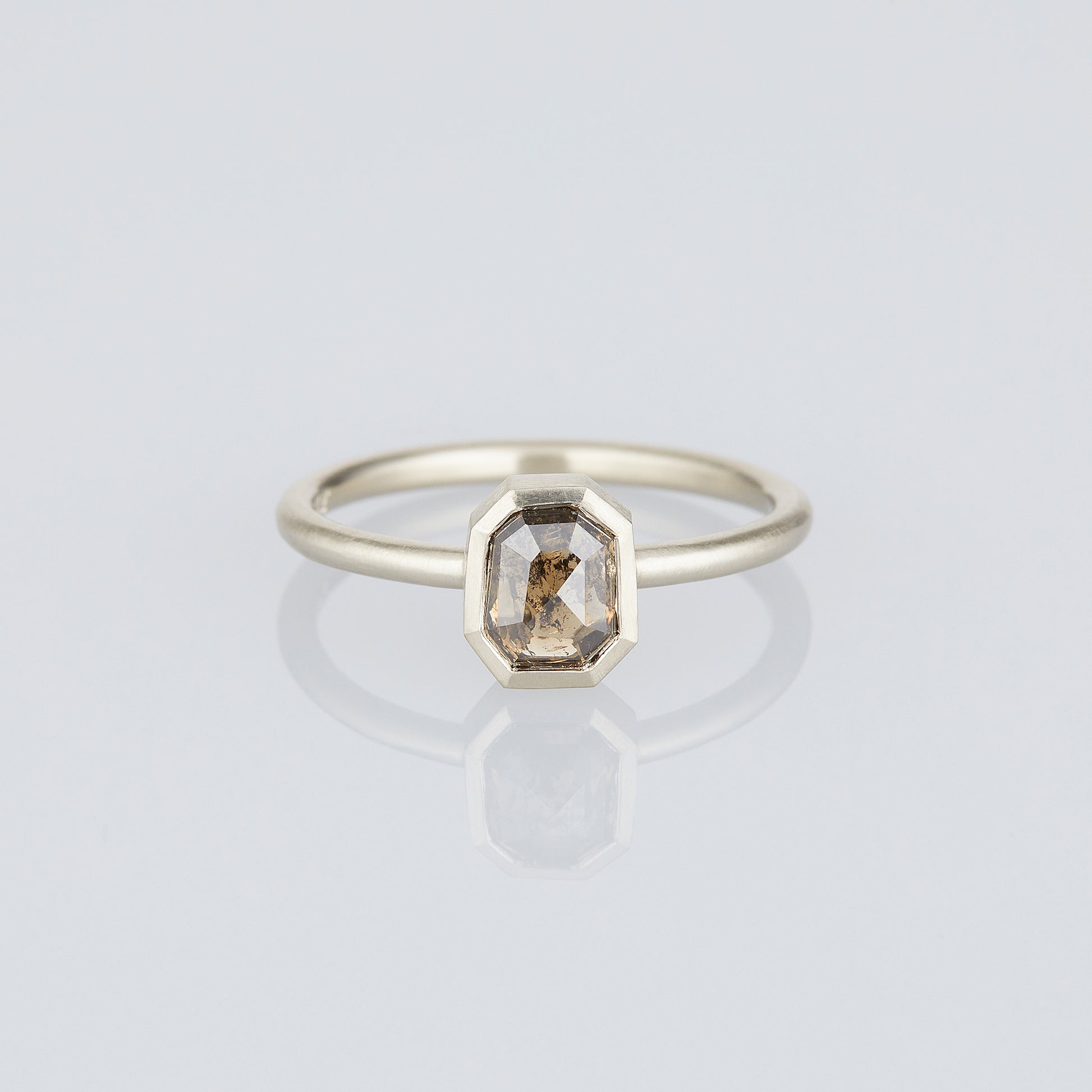 18K White Gold 