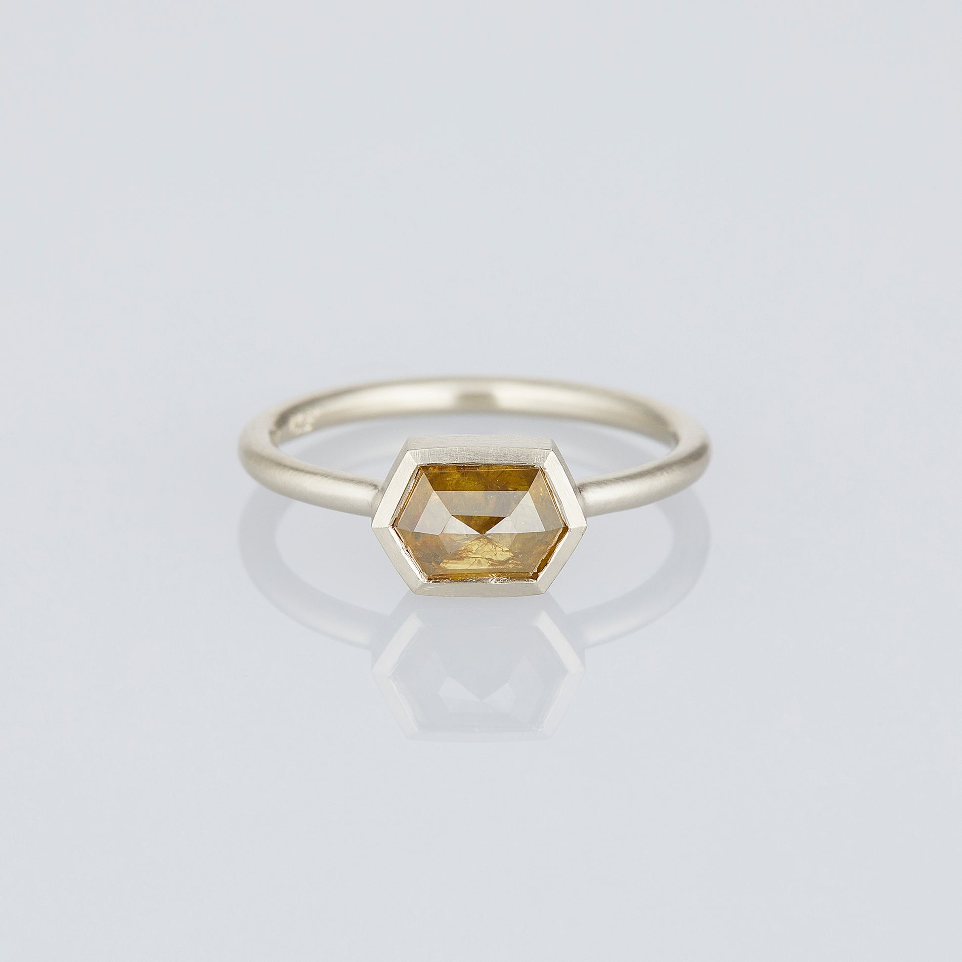 18K White Gold 
