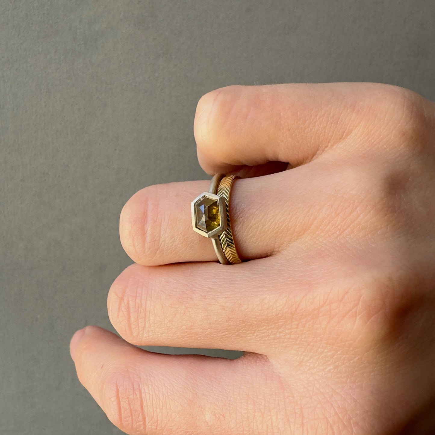 18K White Gold  on Model
