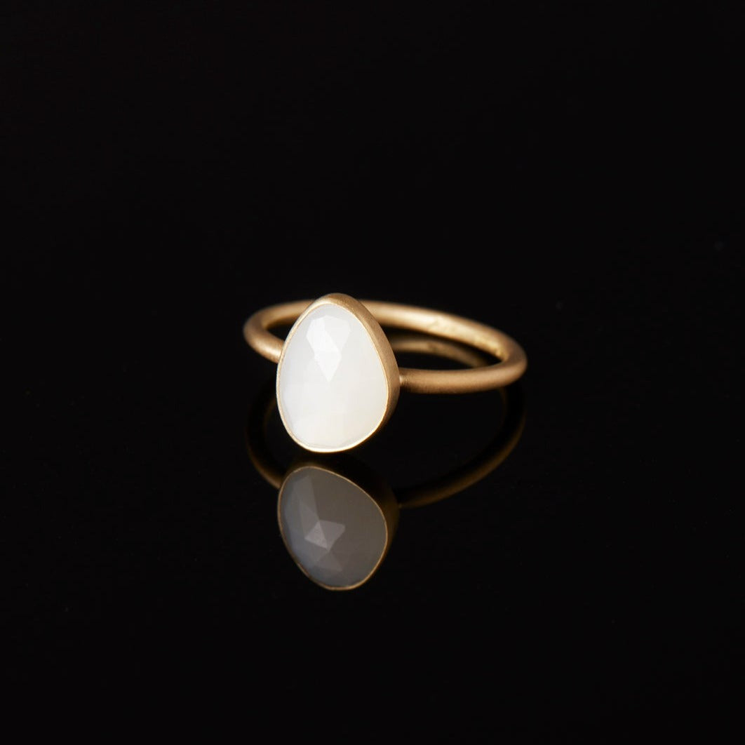 WMR4-OOAK | 2.06 Carat One-of-a-Kind Rose Cut White Moonstone Ring