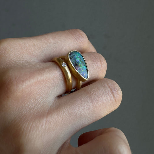 18K Yellow Gold on Model