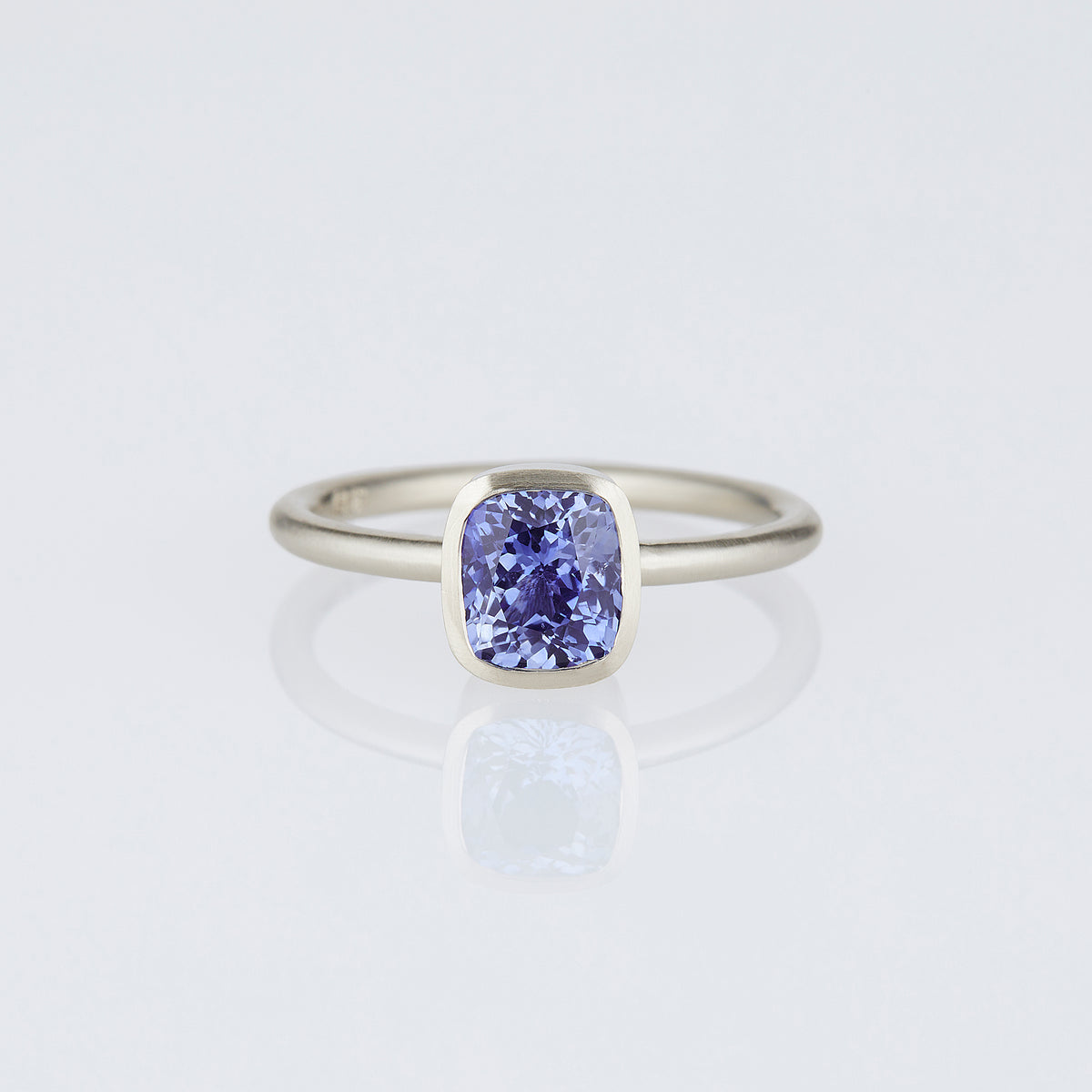 18K White Gold