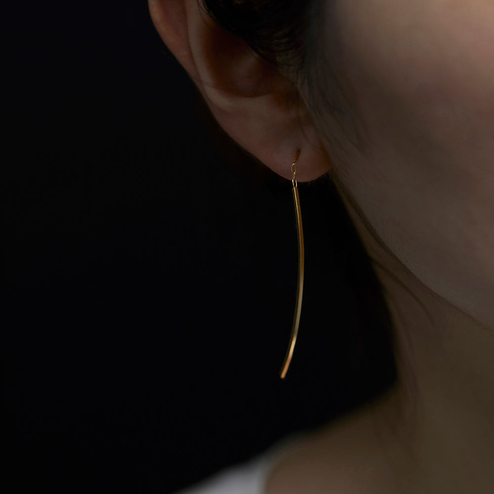 E3501 | Linear Curve Earrings